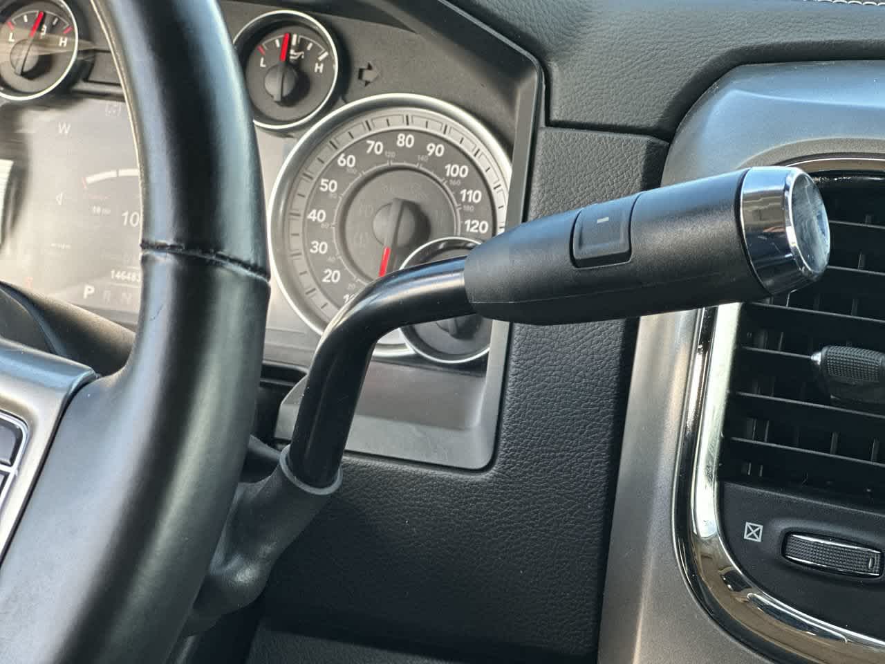 RAM 2500 Laramie Crew Cab 4x4 de 2018 con caja de 6'4'