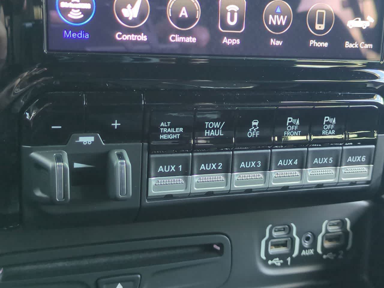 RAM 2500 Limited Crew Cab 4x4 2019 con caja de 6'4''