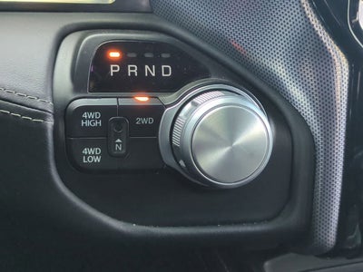 RAM 2500 Limited Crew Cab 4x4 2019 con caja de 6'4''