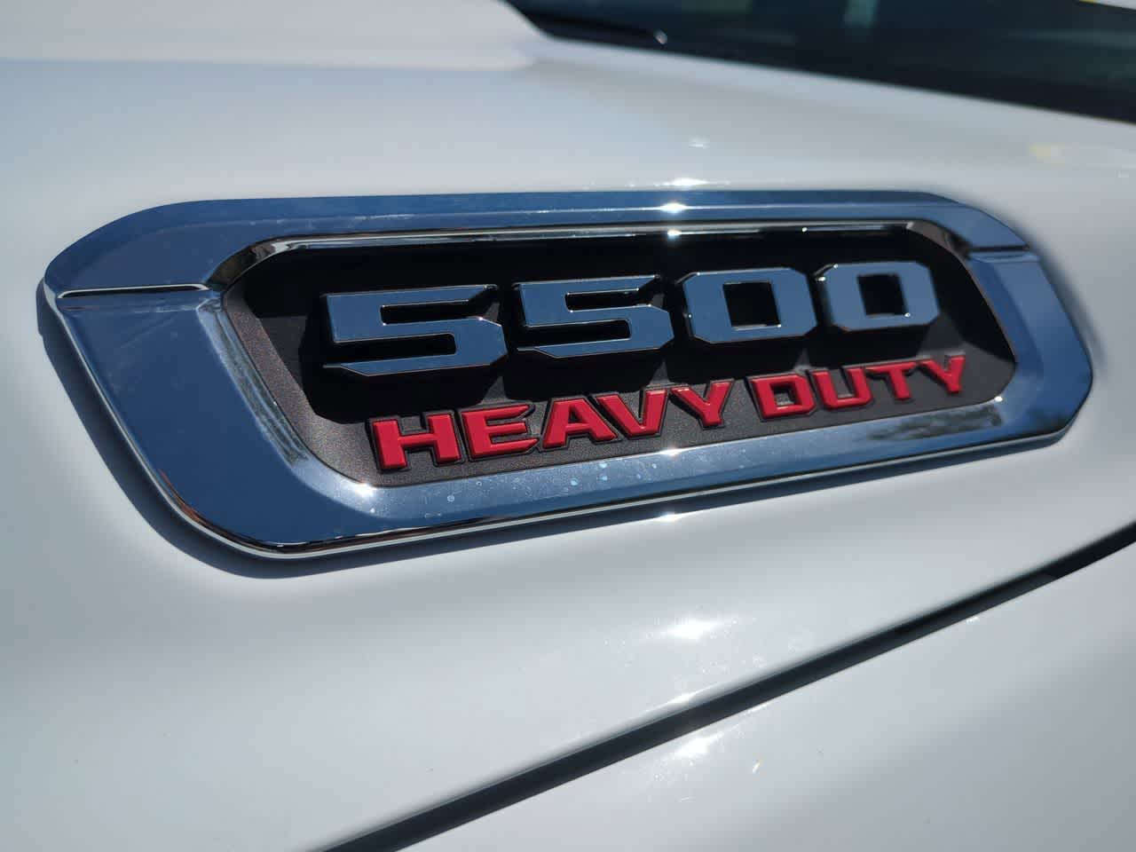 RAM 5500 Chasis-cabina de 2026 RAM 5500 TRADESMAN Chasis-cabina doble 4x4 84' CA