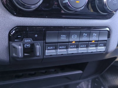 RAM 5500 Chasis-cabina de 2026 RAM 5500 TRADESMAN Chasis-cabina doble 4x4 84' CA