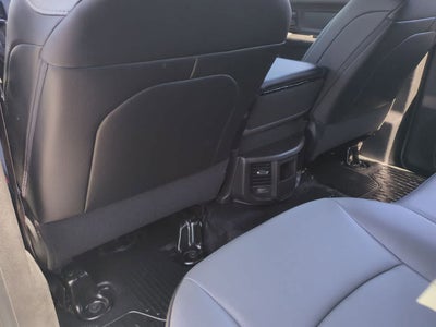 RAM 5500 Chasis-cabina de 2026 RAM 5500 TRADESMAN Chasis-cabina doble 4x4 84' CA