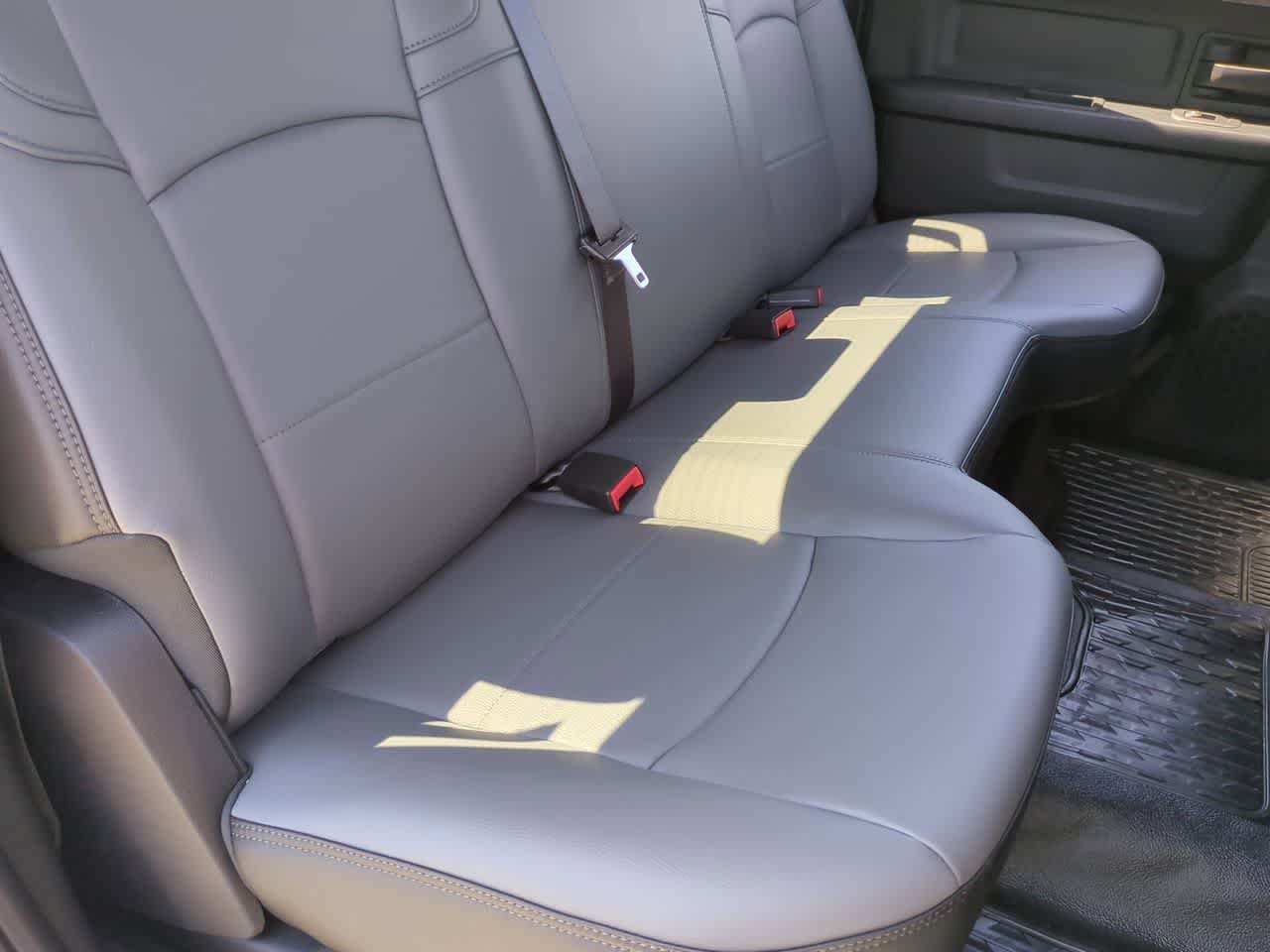 RAM 5500 Chasis-cabina de 2026 RAM 5500 TRADESMAN Chasis-cabina doble 4x4 84' CA