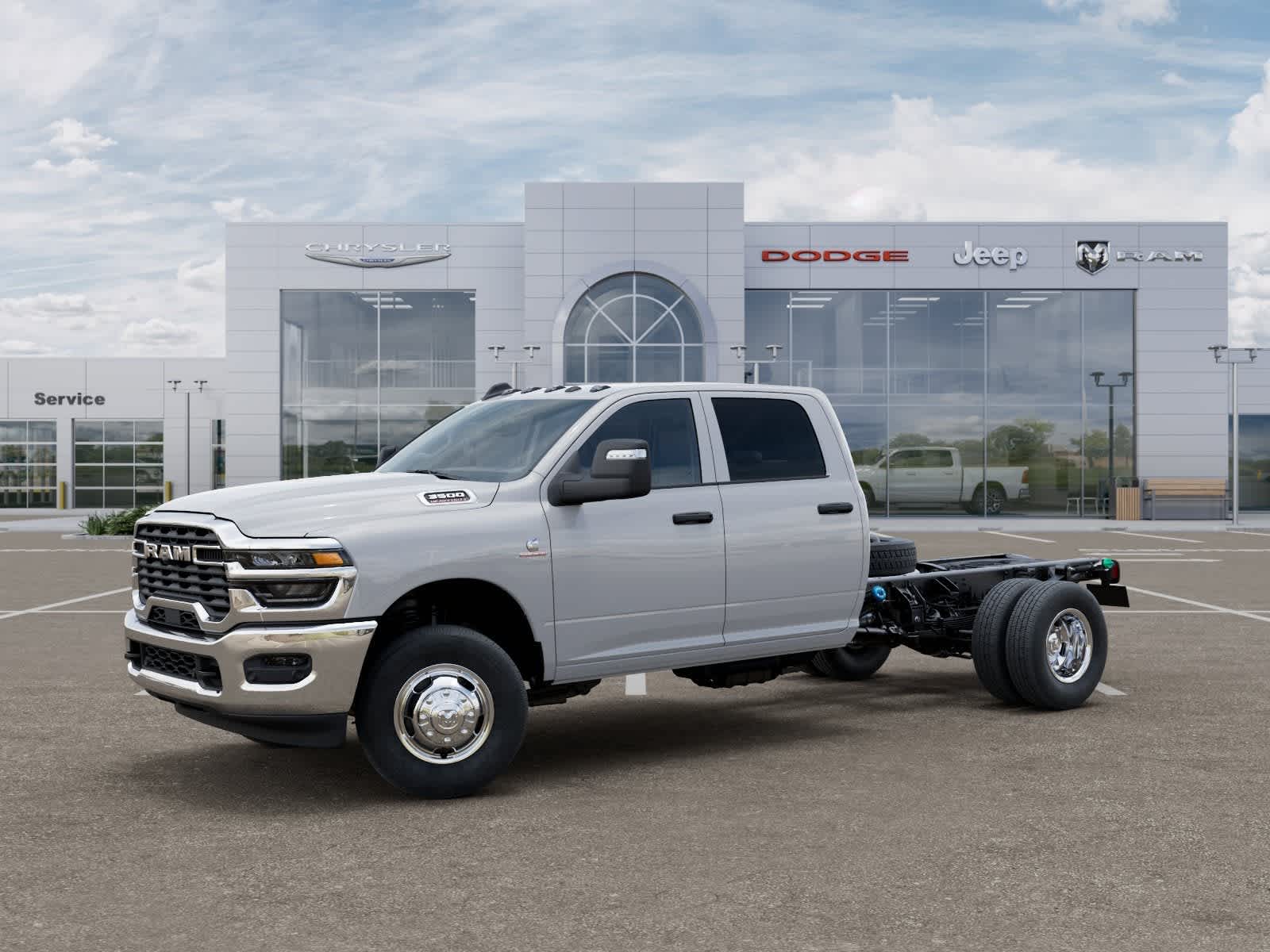 2026 RAM Ram 3500 Chasis con Cabina RAM 3500 TRADESMAN CREW CAB CHASSIS 4X4 60' CA
