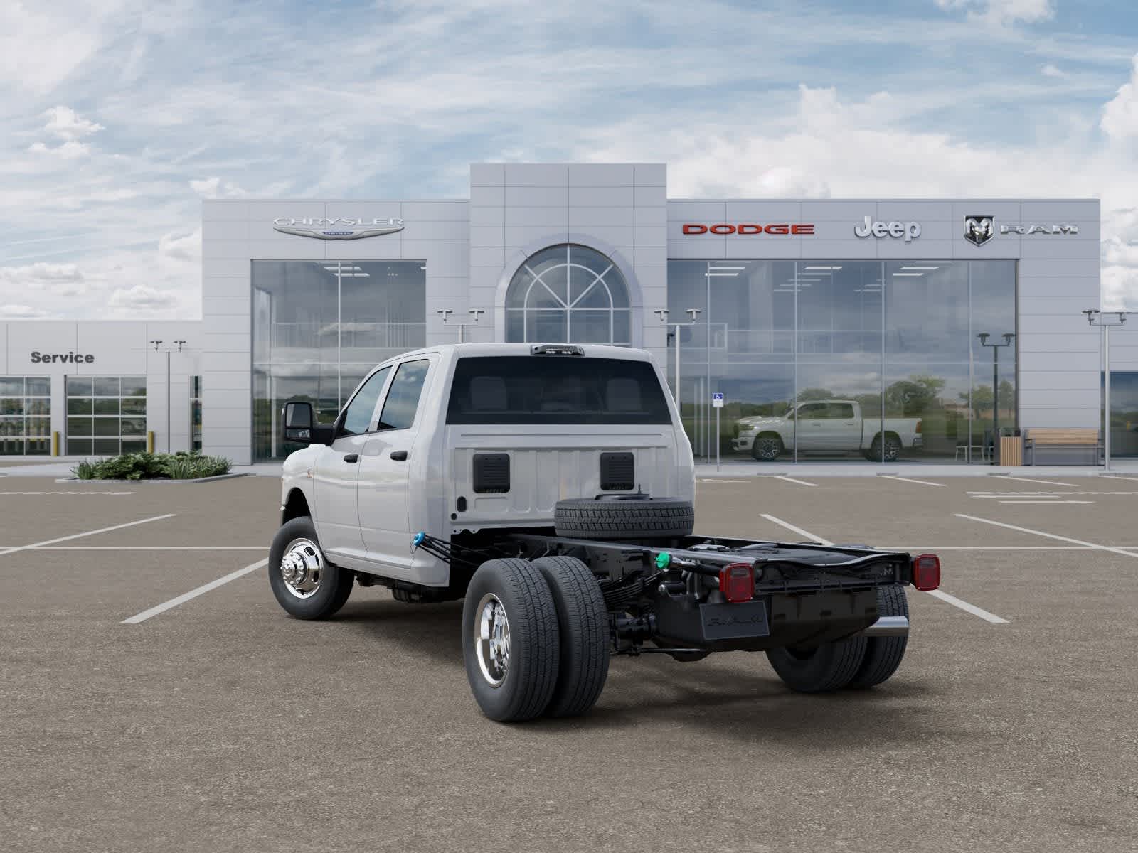 2026 RAM Ram 3500 Chasis con Cabina RAM 3500 TRADESMAN CREW CAB CHASSIS 4X4 60' CA