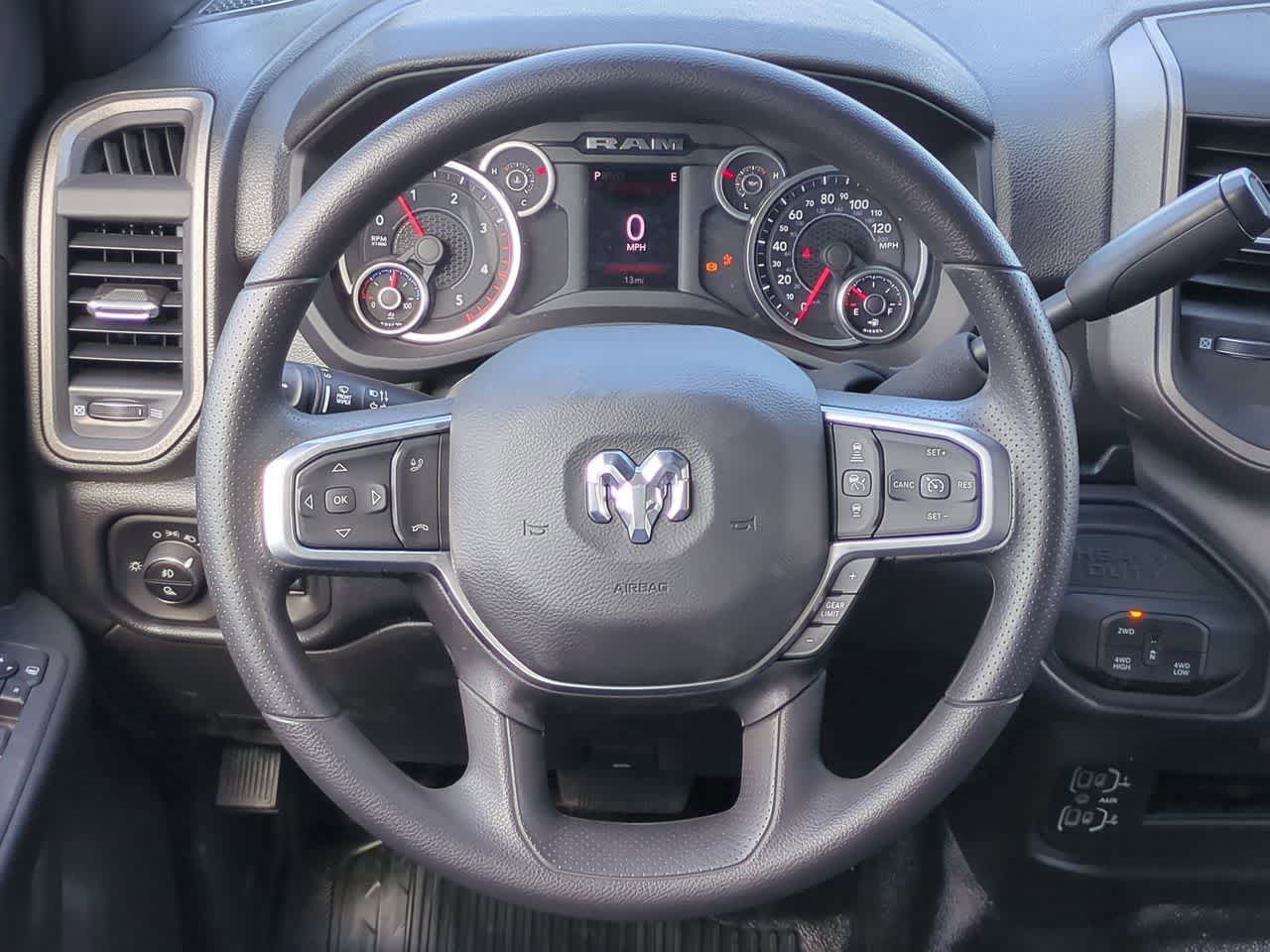 2026 RAM Ram 3500 Chasis con Cabina RAM 3500 TRADESMAN CREW CAB CHASSIS 4X4 60' CA