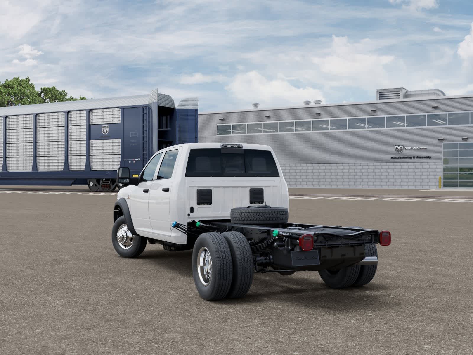 RAM 3500 Chasis-cabina de 2027; RAM 3500 TRADESMAN, cabina doble, chasis, 4x4, 60' CA
