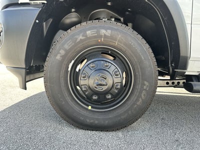 RAM 3500 Chasis-cabina de 2027; RAM 3500 TRADESMAN, cabina doble, chasis, 4x4, 60' CA
