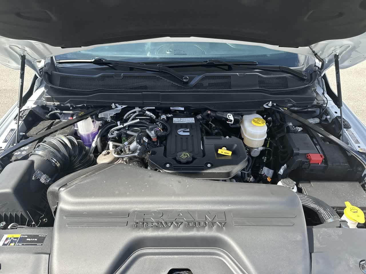 RAM 3500 Chasis-cabina de 2027; RAM 3500 TRADESMAN, cabina doble, chasis, 4x4, 60' CA