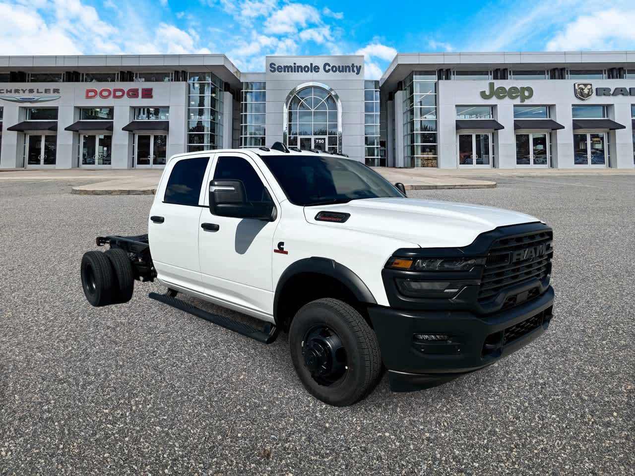 RAM 3500 Chasis-cabina de 2027; RAM 3500 TRADESMAN, cabina doble, chasis, 4x4, 60' CA
