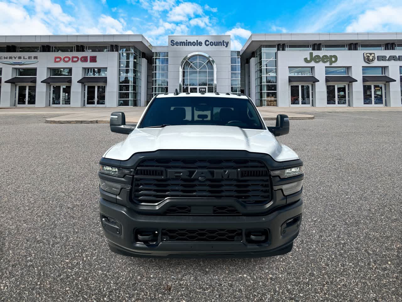 RAM 3500 Chasis-cabina de 2027; RAM 3500 TRADESMAN, cabina doble, chasis, 4x4, 60' CA
