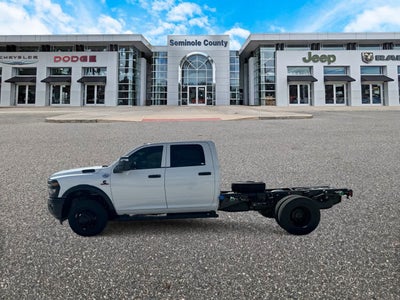 RAM 3500 Chasis-cabina de 2027; RAM 3500 TRADESMAN, cabina doble, chasis, 4x4, 60' CA