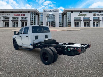RAM 3500 Chasis-cabina de 2027; RAM 3500 TRADESMAN, cabina doble, chasis, 4x4, 60' CA