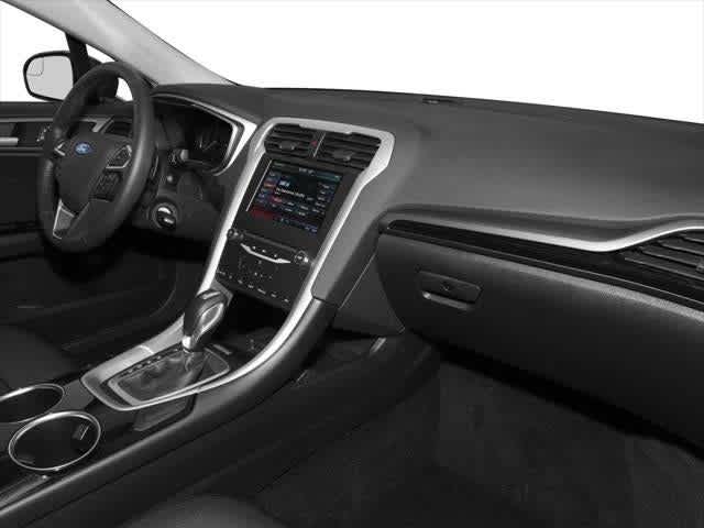 Ford Fusion SE 2016