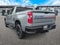 Chevrolet Silverado 1500 4x4 de 2025, cabina doble, caja corta, versión Trail Boss personalizada