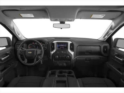 Chevrolet Silverado 1500 2WD de 2020, cabina doble, caja estándar, versión Custom
