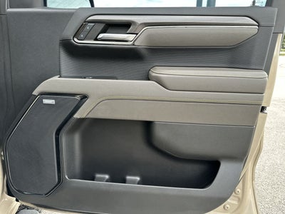 Chevrolet Silverado 1500 4WD de 2023, cabina doble, caja corta, ZR2