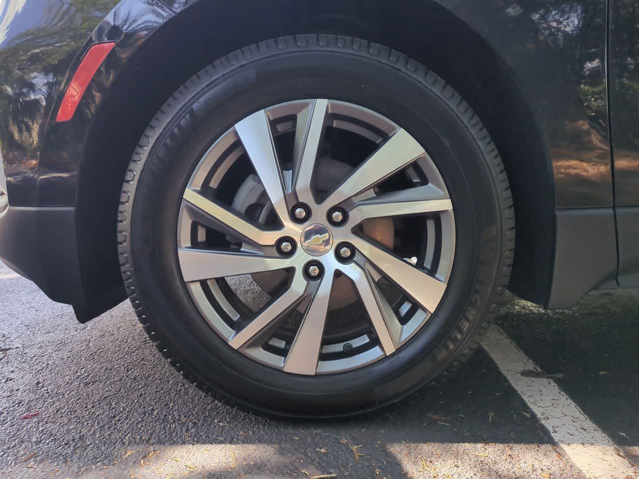 Chevrolet Equinox LT con tracción delantera (2022)