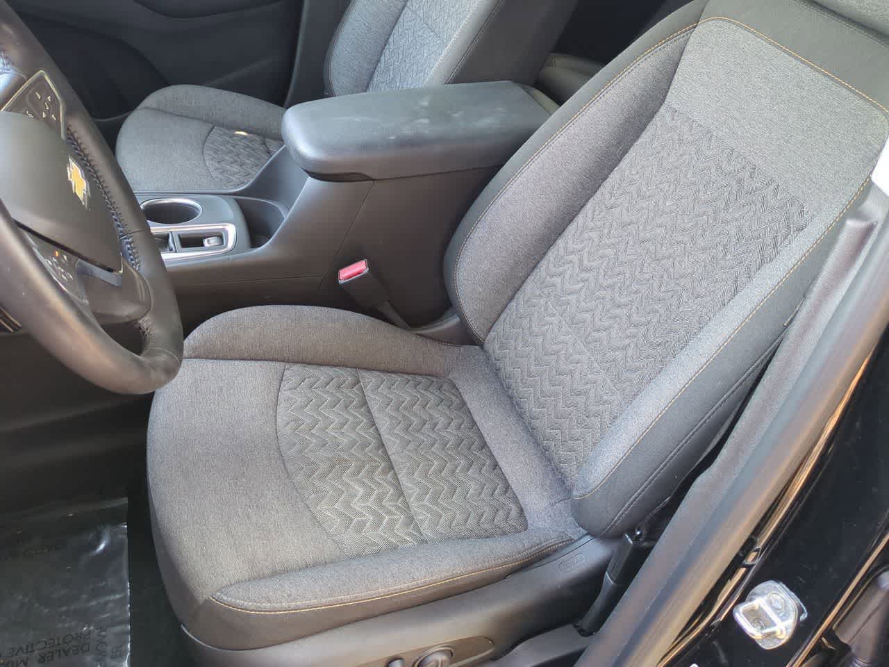 Chevrolet Equinox LT con tracción delantera (2022)