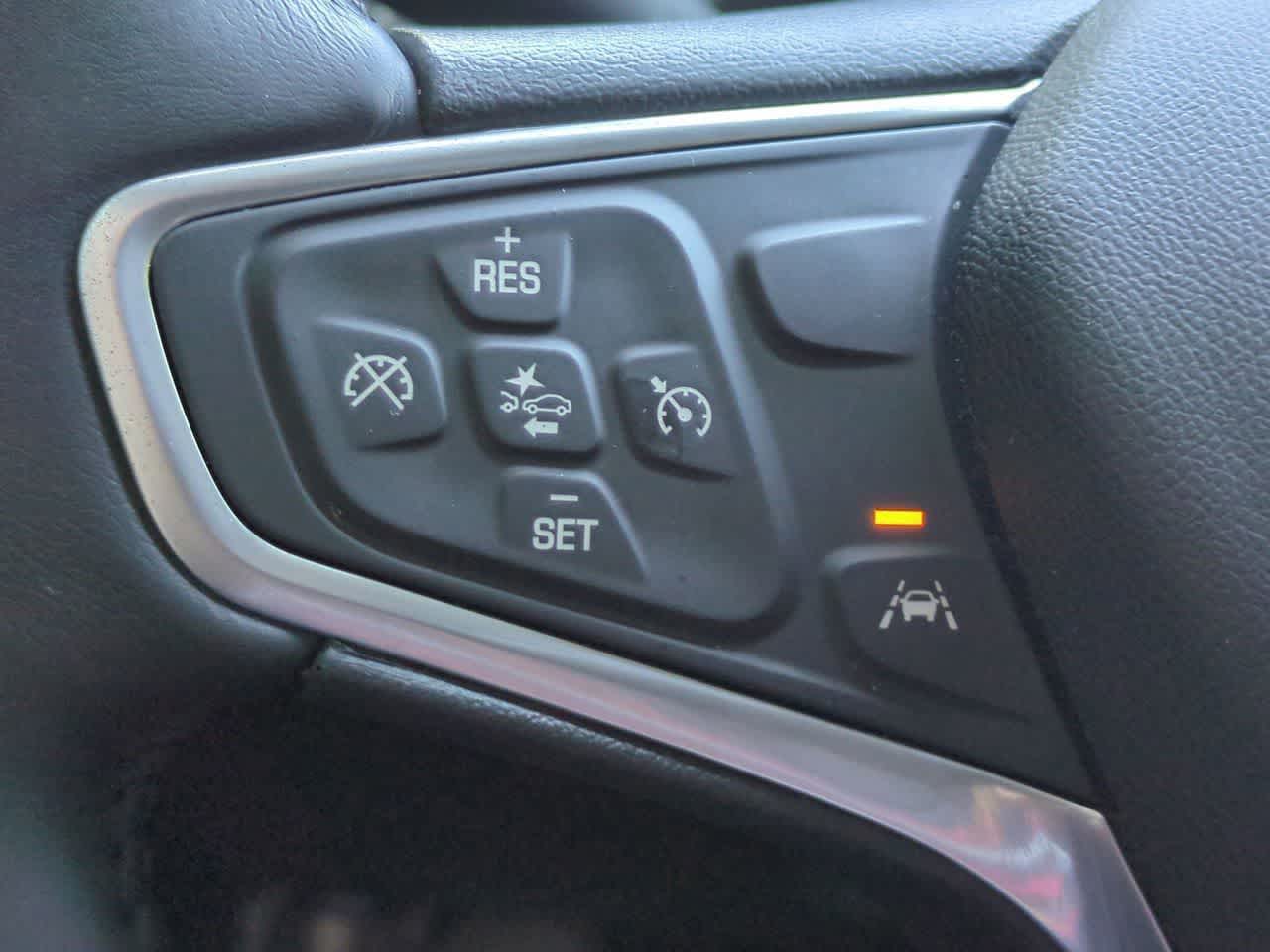 Chevrolet Equinox LT con tracción delantera (2022)