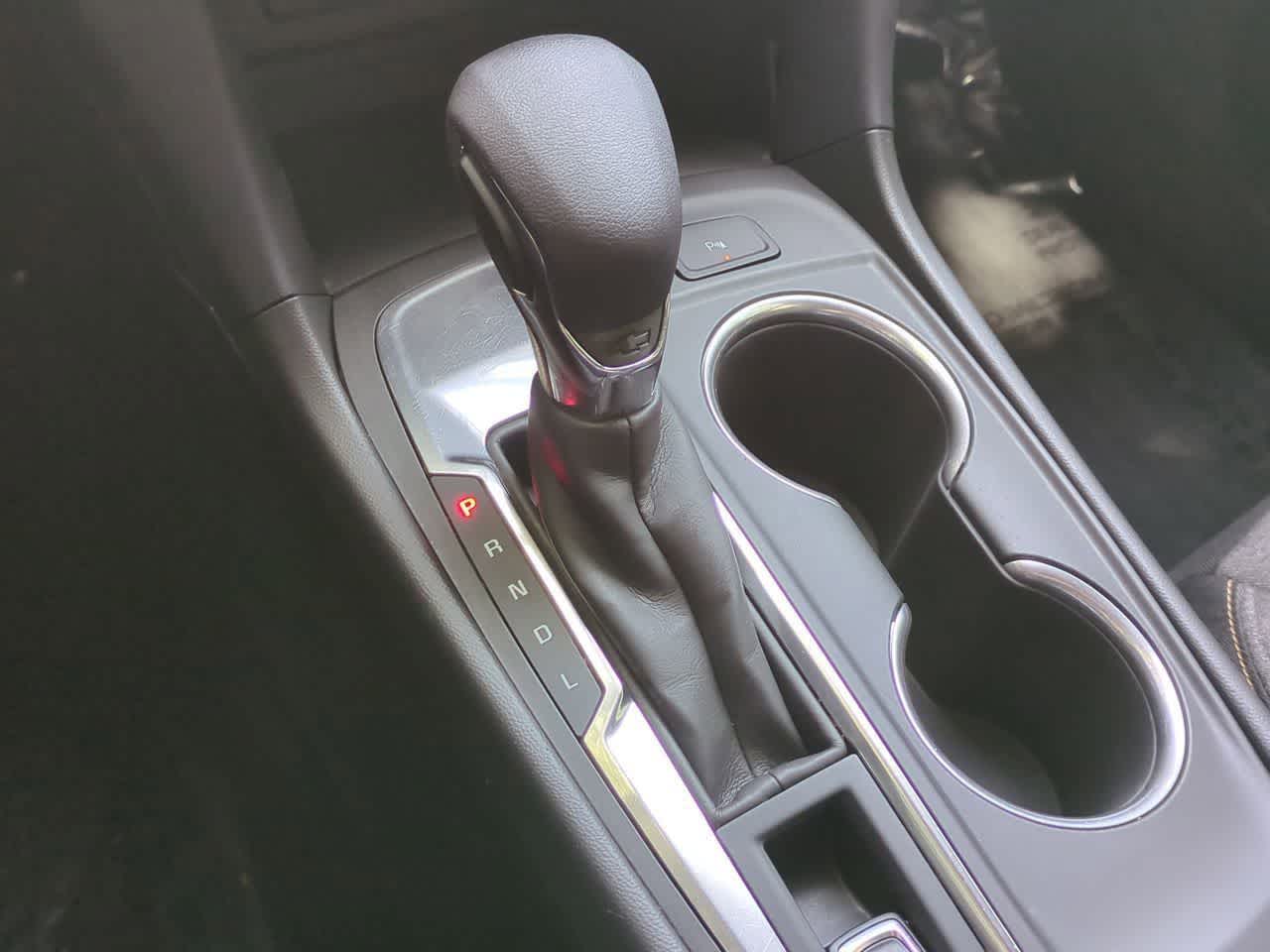 Chevrolet Equinox LT con tracción delantera (2022)