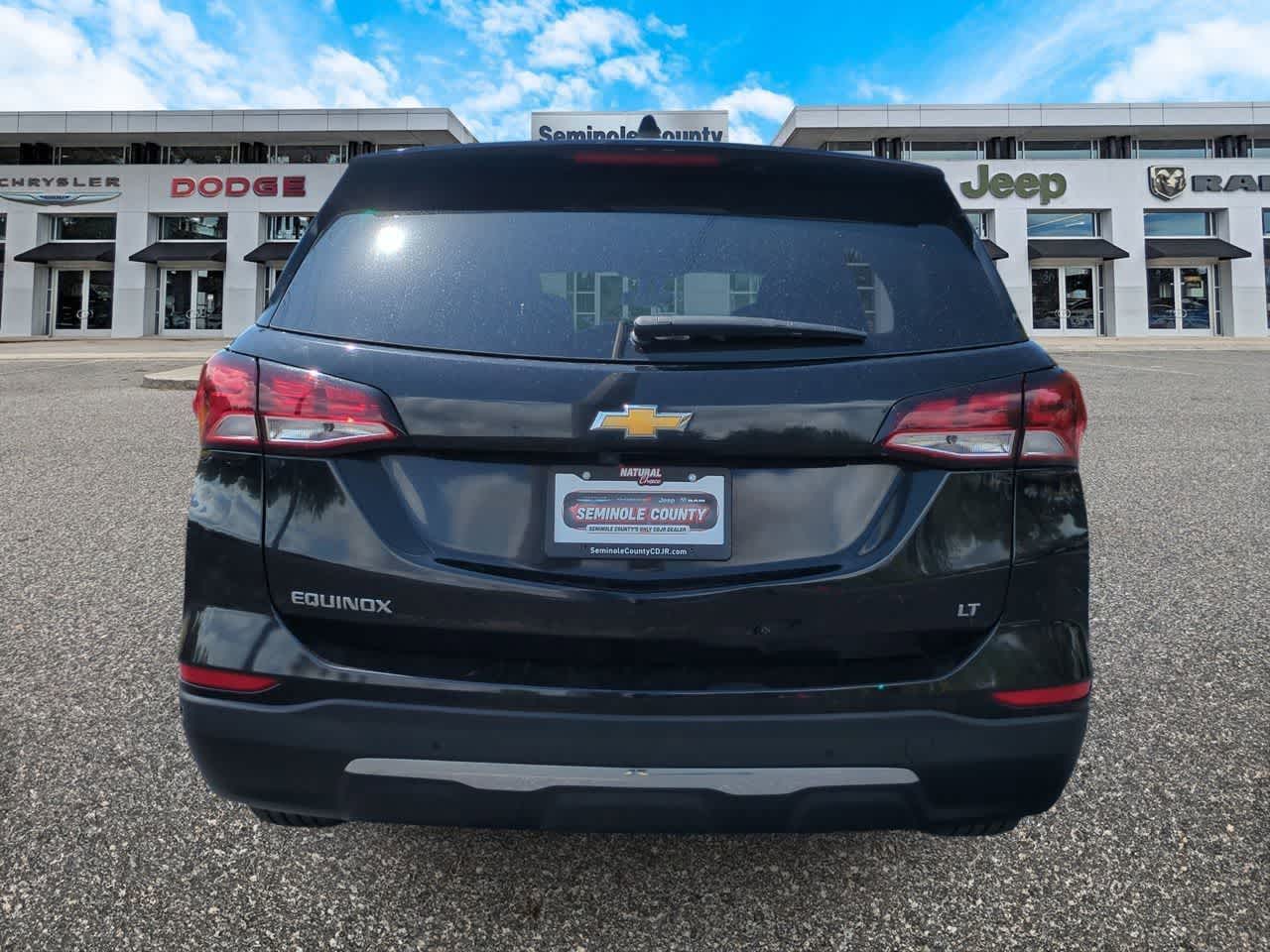 Chevrolet Equinox LT con tracción delantera (2022)