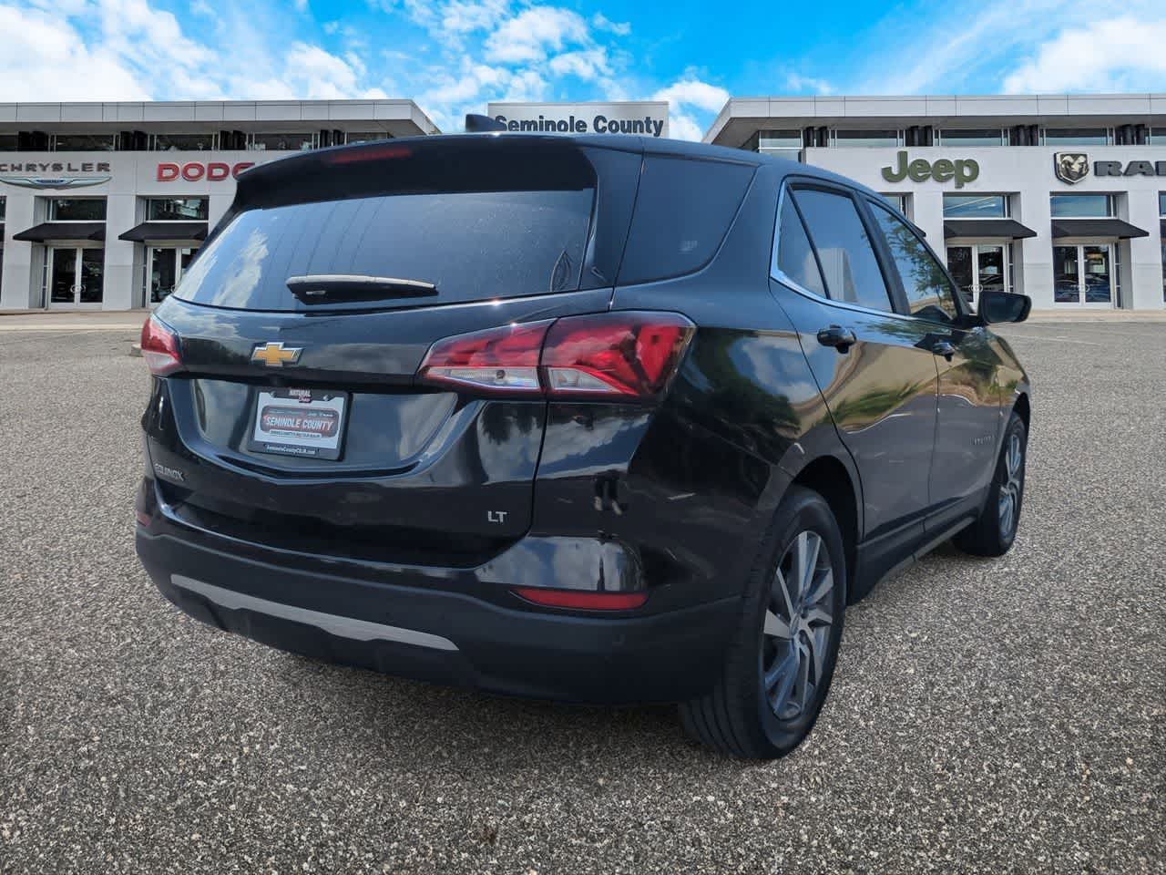 Chevrolet Equinox LT con tracción delantera (2022)