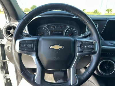 Chevrolet Blazer 3LT de 2020 con tracción delantera