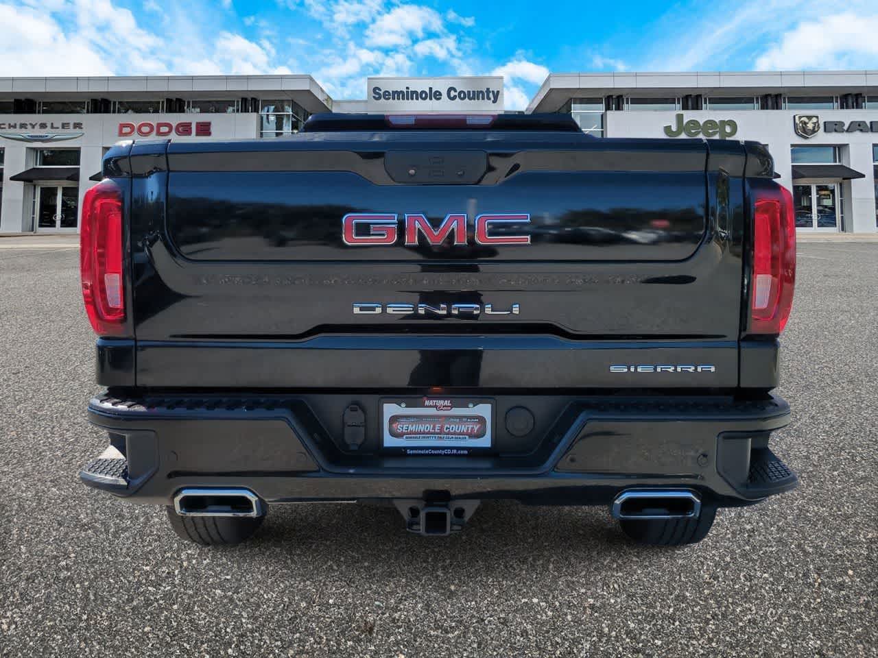 GMC Sierra 1500 2WD Crew Cab Short Box Denali 2021