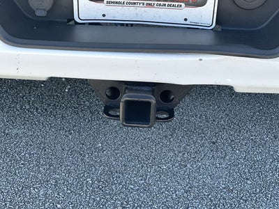 GMC Sierra 1500 4WD Crew Cab de 2023, caja corta, versión Elevation con 3SB