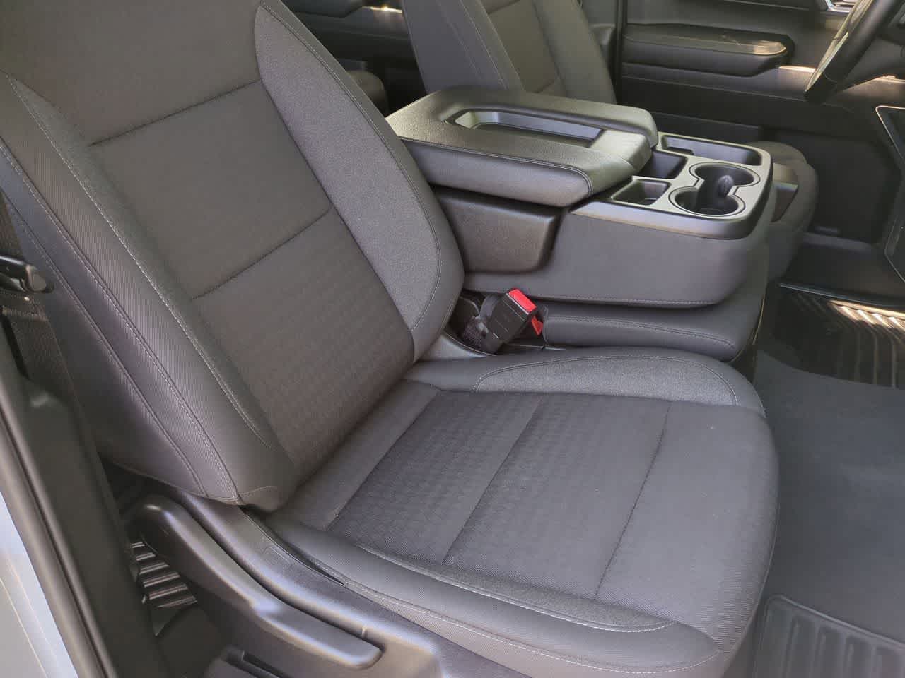 2024 GMC Sierra 1500 4WD Cabina Doble Caja Corta Elevación con 3VL