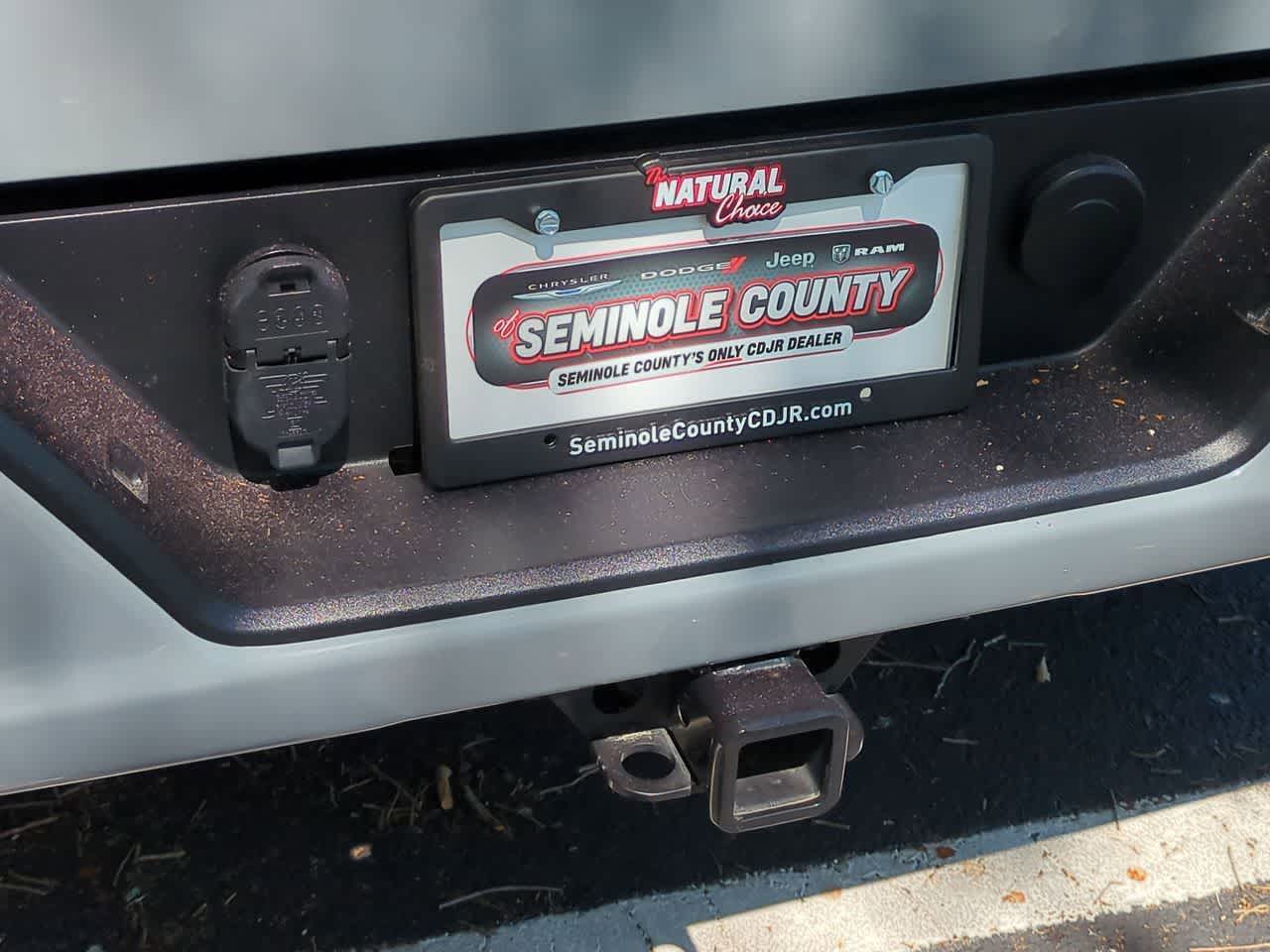 2024 GMC Sierra 1500 4WD Cabina Doble Caja Corta Elevación con 3VL