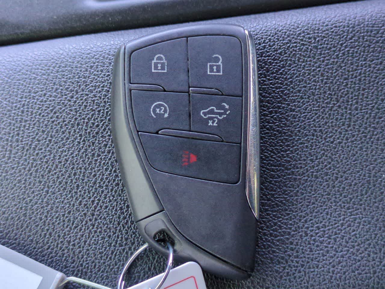 2024 GMC Sierra 1500 4WD Cabina Doble Caja Corta Elevación con 3VL