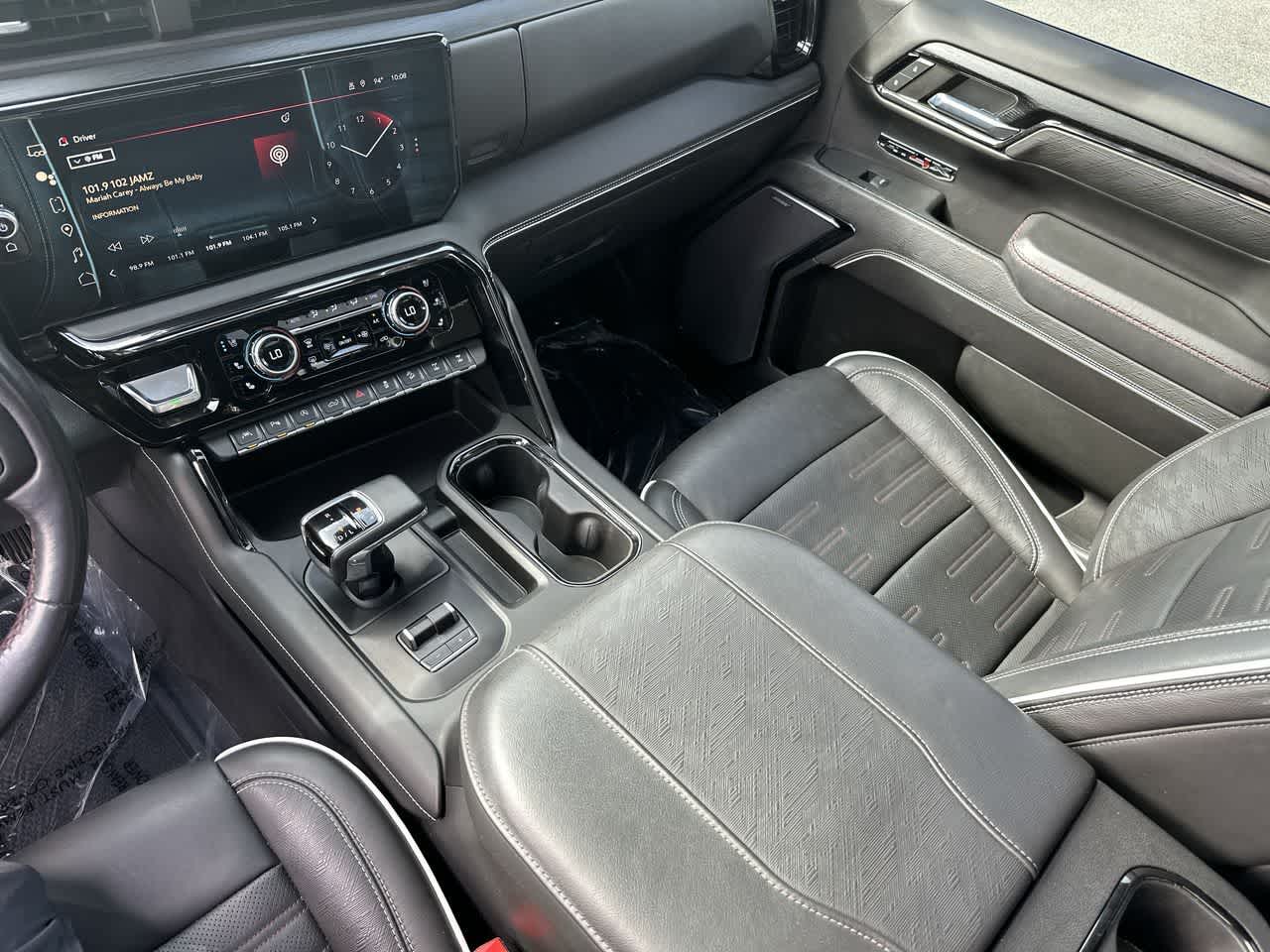 GMC Sierra 1500 4WD de 2023, cabina doble, caja corta, AT4X