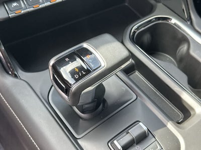 GMC Sierra 1500 4WD de 2023, cabina doble, caja corta, AT4X