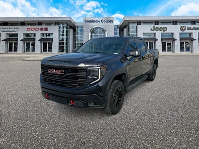 GMC Sierra 1500 4WD de 2023, cabina doble, caja corta, AT4X