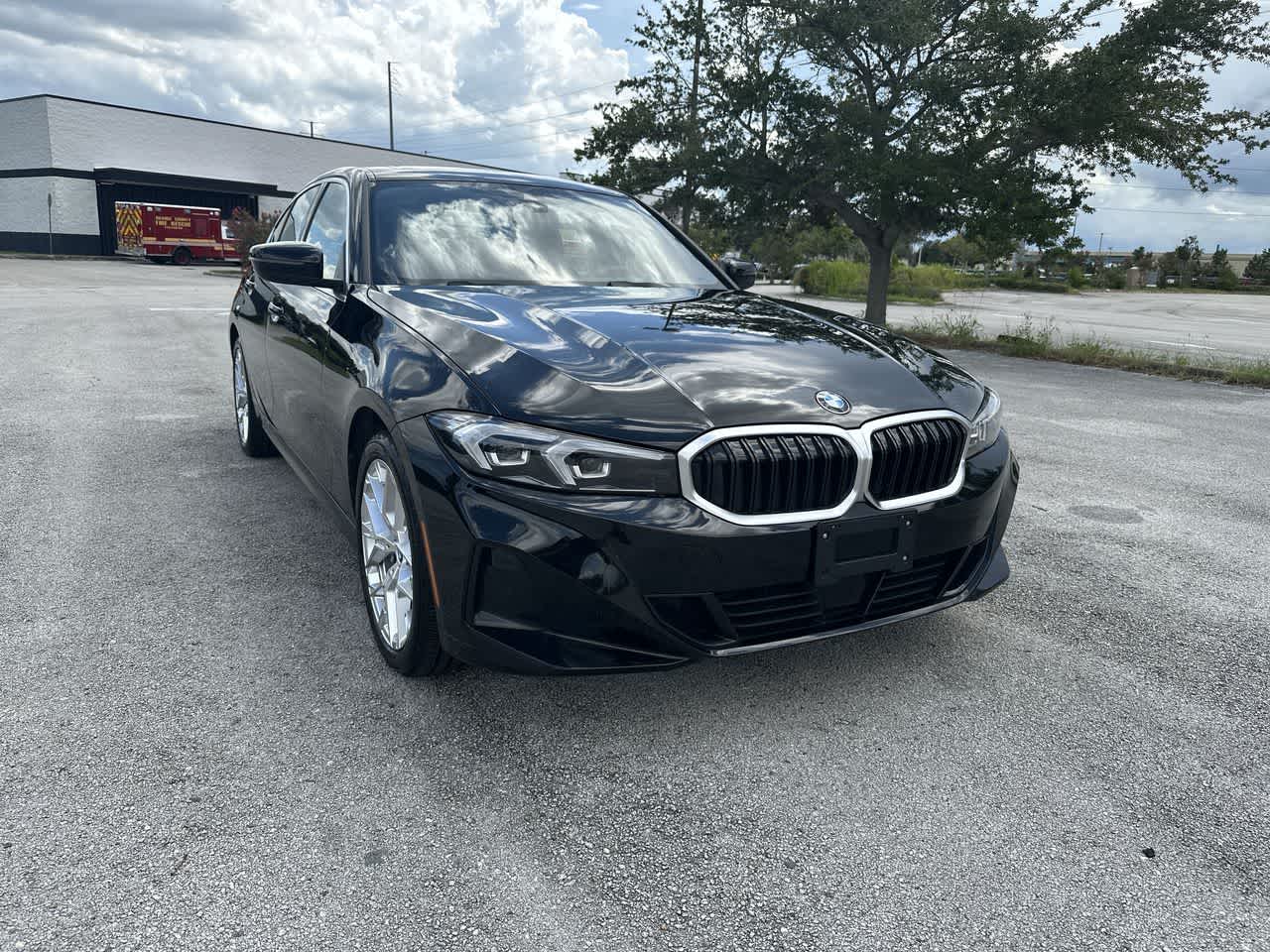 BMW 330i xDrive 2025