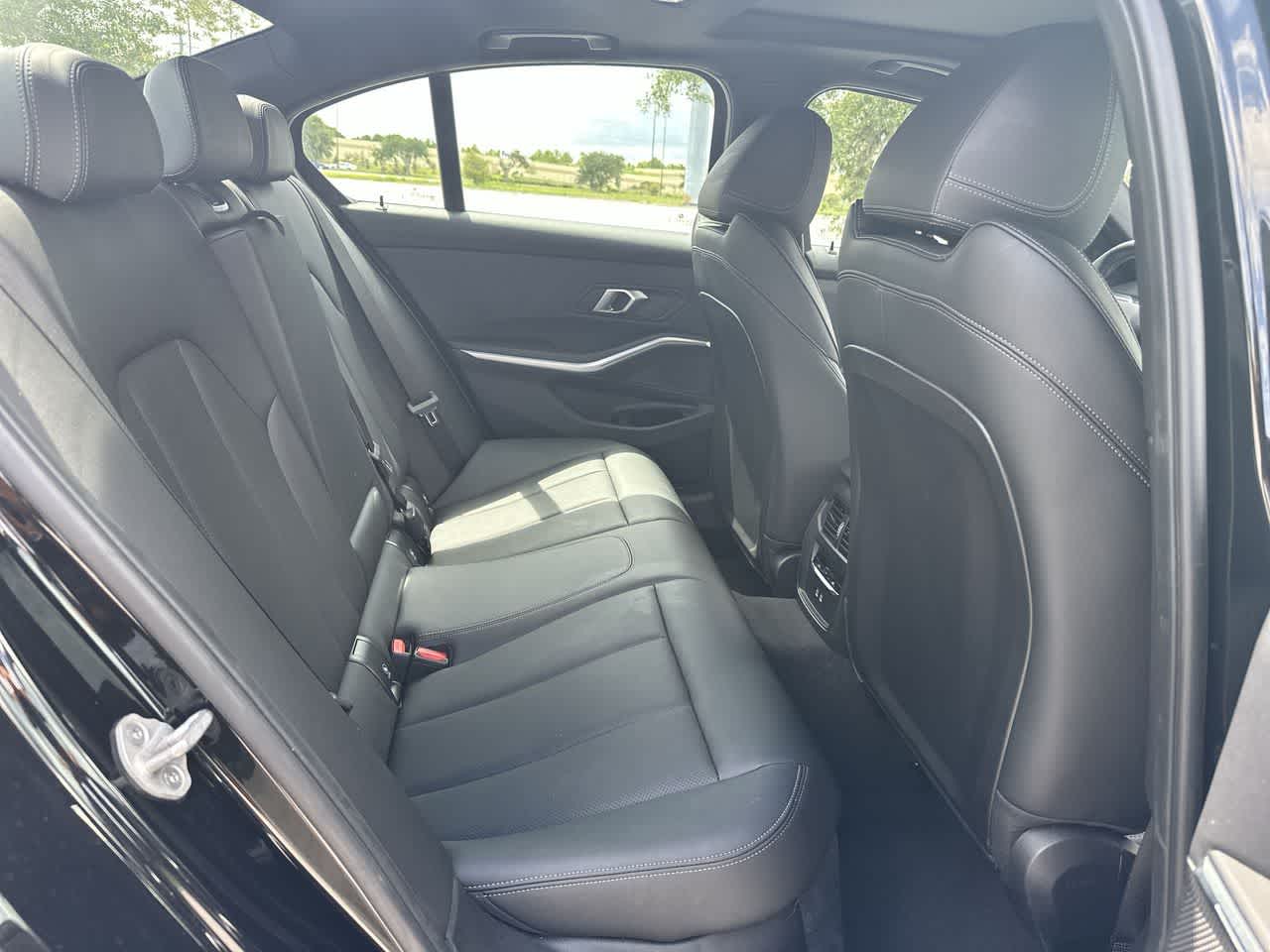 BMW 330i xDrive 2025