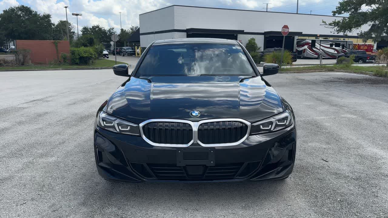 BMW 330i xDrive 2025