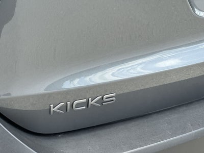 Nissan Kicks S FWD 2025