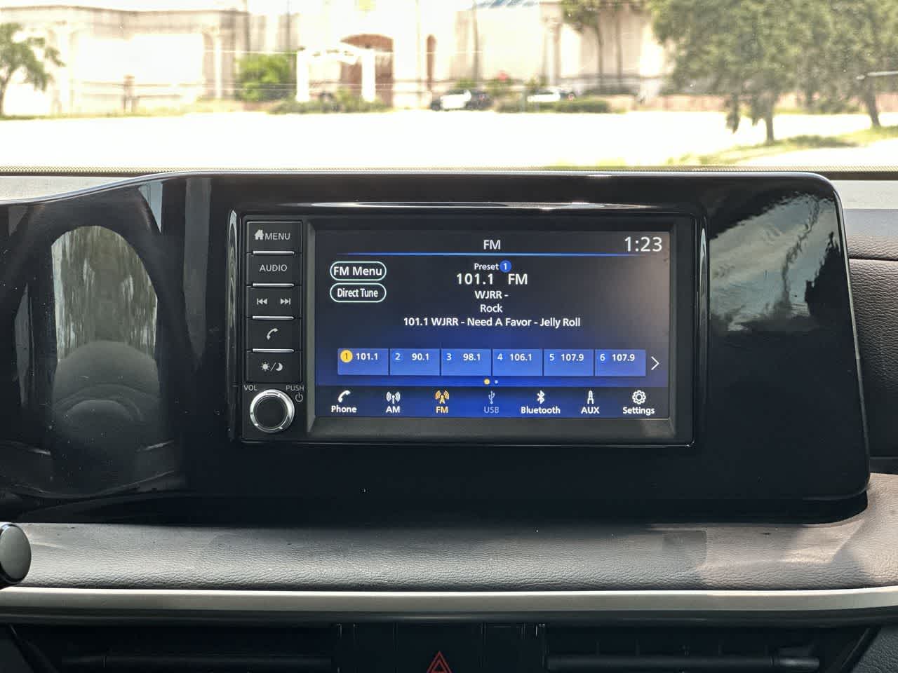 Nissan Kicks S FWD 2025