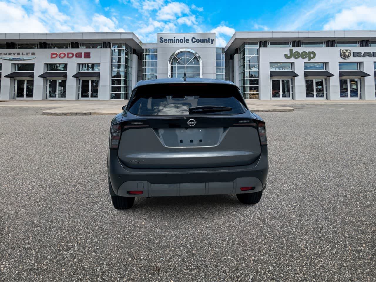 Nissan Kicks S FWD 2025