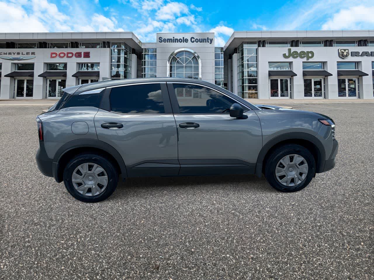 Nissan Kicks S FWD 2025