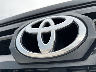 Toyota Tacoma SR 2025
