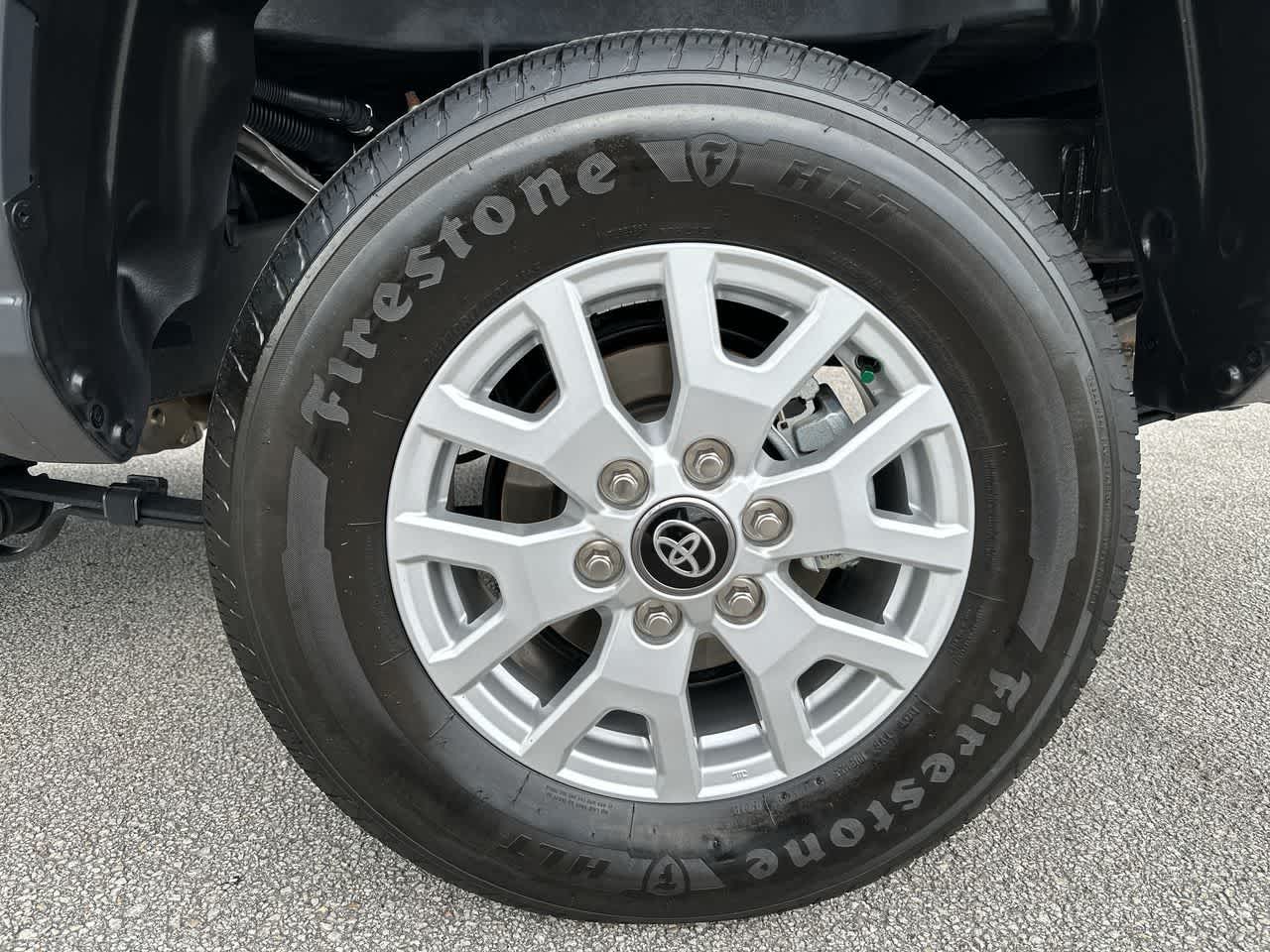 Toyota Tacoma SR 2025
