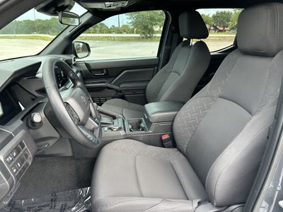Toyota Tacoma SR 2025