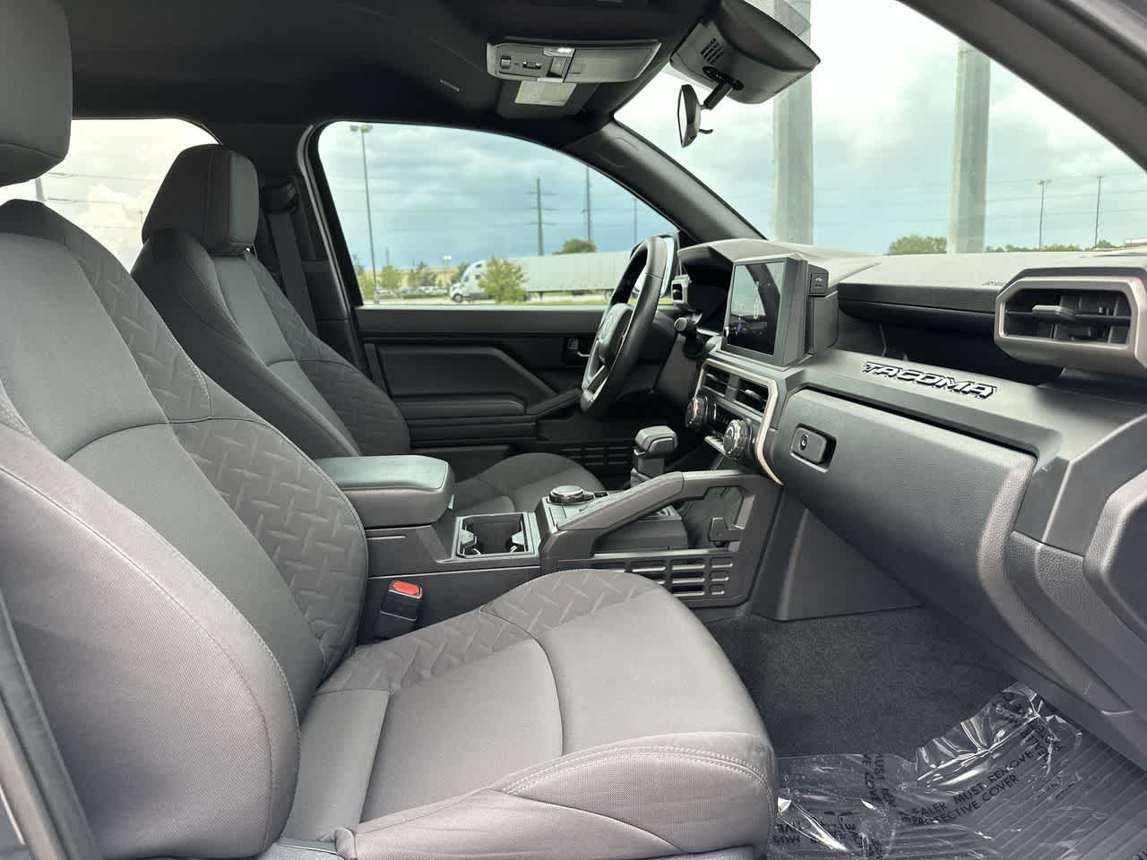 Toyota Tacoma SR 2025
