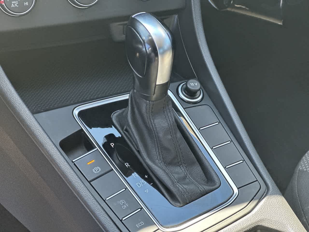 Volkswagen Jetta 1.4T S de 2021