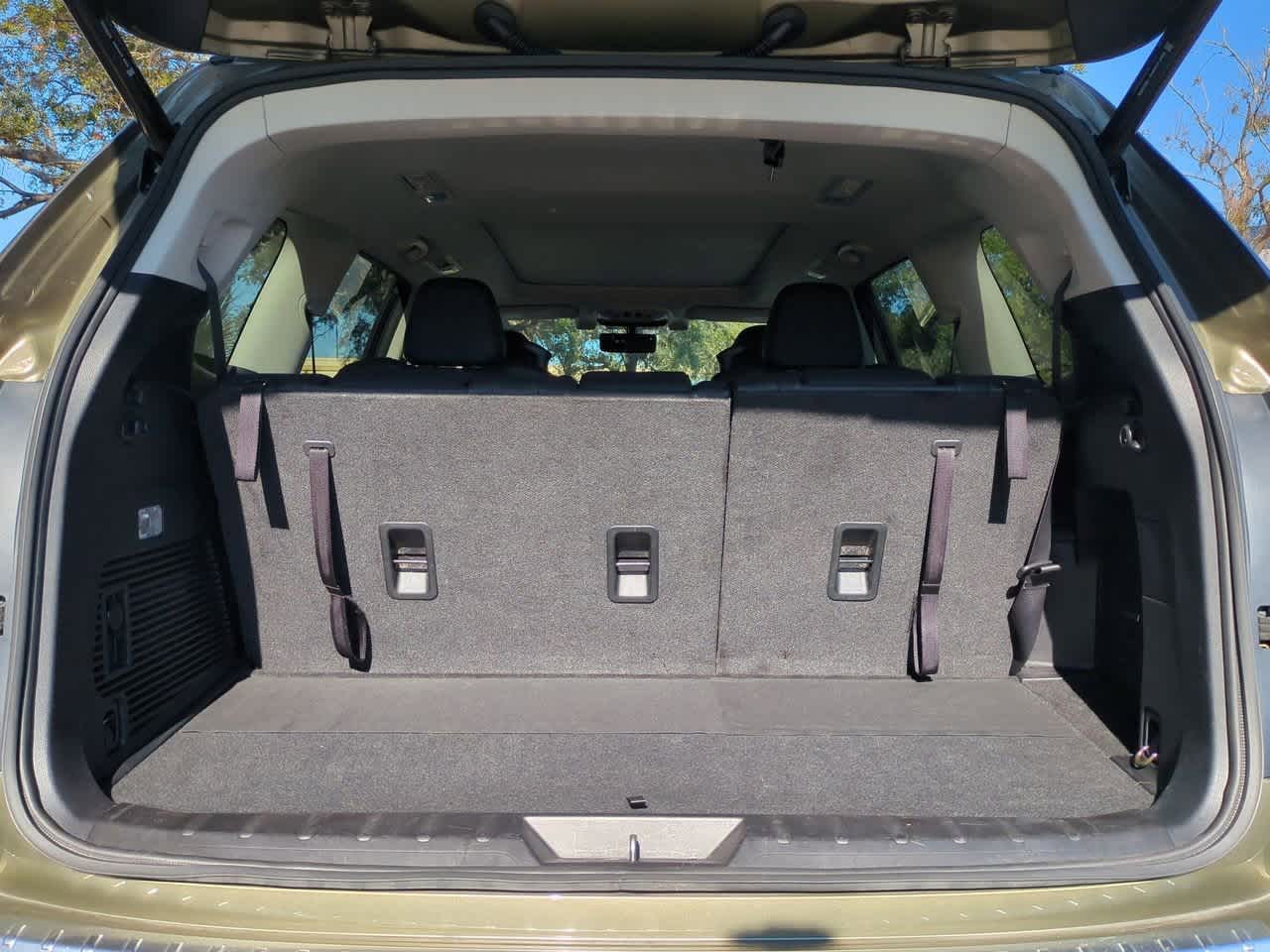 Subaru Ascent Touring 2022