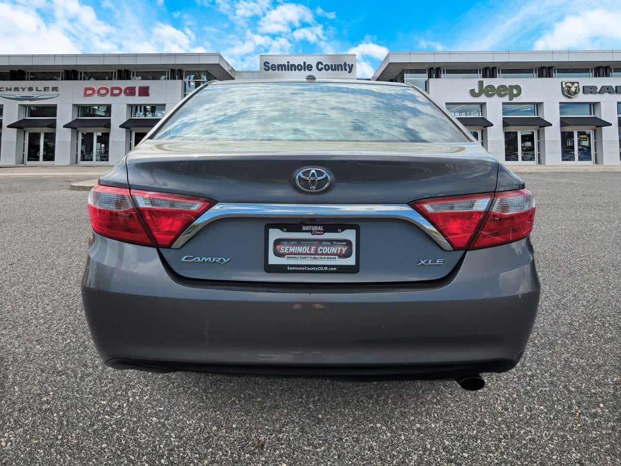 Toyota Camry XLE 2017